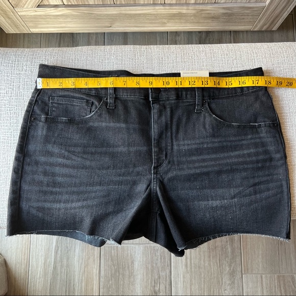 NEW W/ TAGS Universal Thread Black Jean Shorts - Picture 9 of 10